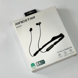 هندزفری گردنی برند : king star مایرفون بلوتوثی کینگ استار مدل KBE80 ایرفون بلوتوثی کینگ استار مدل «KBE80» در دسته ایرفون های دورگردنی قرار میگیرد. از ویژگیهای کاربردی این مدل میتوان به نگهدارنده گردنی انعطلاف پذیر آن اشاره کرد که می تواند تاثیر بسزایی در نگهداری و افزایش عمر محصول داشته باشد. این ایرفون مجهز به پنل مدیریت صدا و پاسخگویی به تماس است و کیفیت و حجم صدای خروجی قابل قبولی دارد. انرژی مورد نیاز آن از طریق باتری داخلی تامین میشود. ایرفون بلوتوثی کینگ استار مدل «KBE80» با طراحي بسيار زيبا و کيفيت ساخت بالا از وزن نسبتا کمي برخوردار است . اين امر باعث مي شود، کاربر با استفاده ي طولاني مدت خسته نشود. جنس قسمت دورگردني اين ایرفون، انعطاف پذير است و از شکسته شدن در طول فعاليت هاي روزانه جلوگيري مي کند. پاسخ به تماسهای تلفنی و پخش آهنگ فقط با فشردن یک دکمه برای شما امکان پذیر است و دکمه هاي کنترل بلندي صدا نيز تعبيه شده است که قابليت به جلو و يا عقب دادن موزيک ها را دارا ميباشد. از دیگر ویژگیهای این ایرفون میتوان بیان کرد که از طریق بلوتوث به گوشی همراه شما متصل میشود بنابراین شما را از قید و بند کابلهای صوتی رها میسازدد