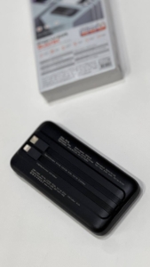 پاور بانک برند: ofyi
10000 
سه پورت 
و دارای دو کابل تایپسی و لایتینگ